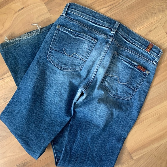 Y2K Light-Wash Flared Jeans: 7 For All Mankind - Picture 15 of 16